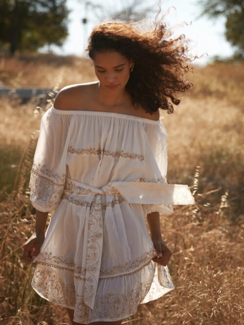 Kjole Layla White Miss June