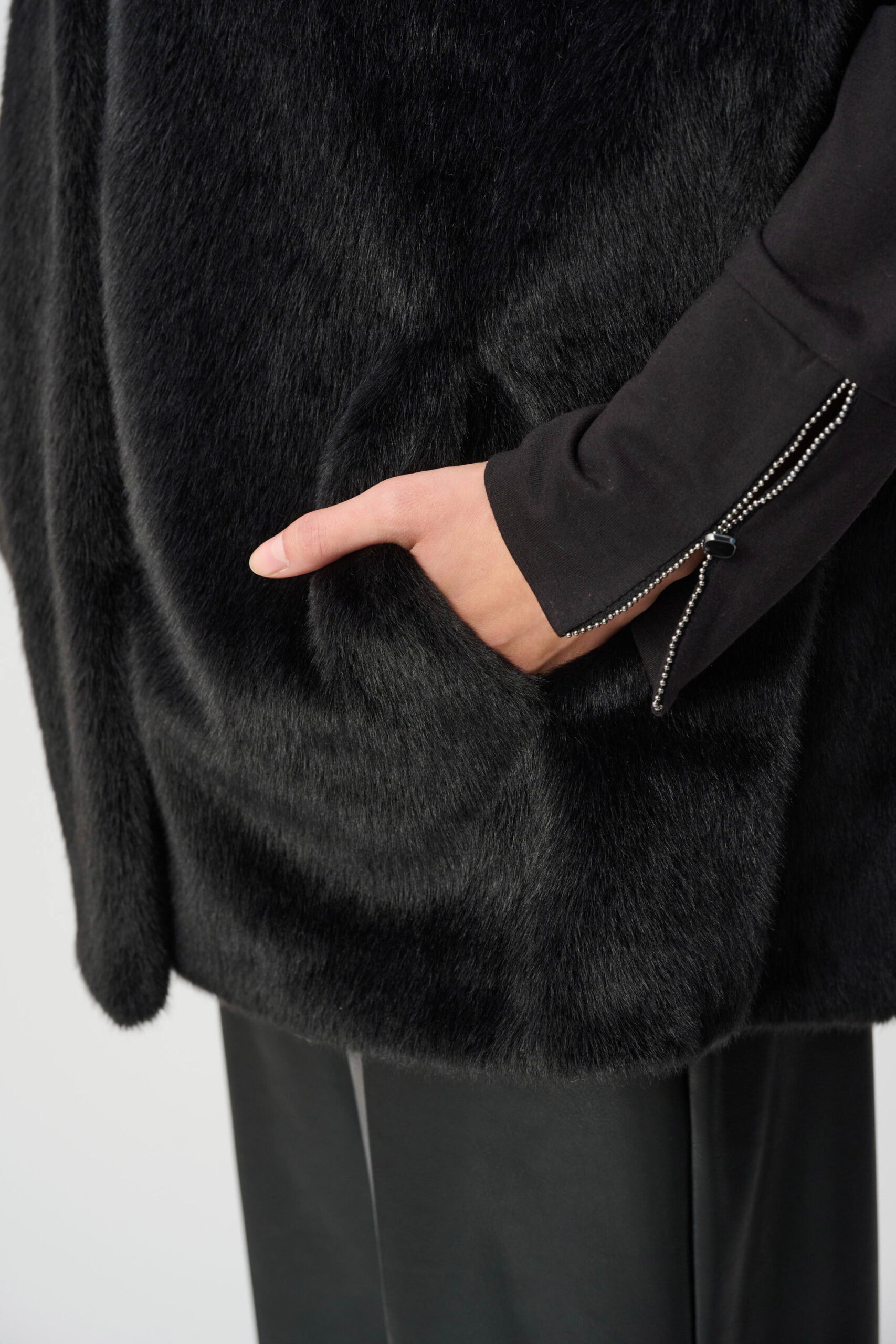 Fuskepels Vest Sort Joseph Ribkoff - Bilde 6