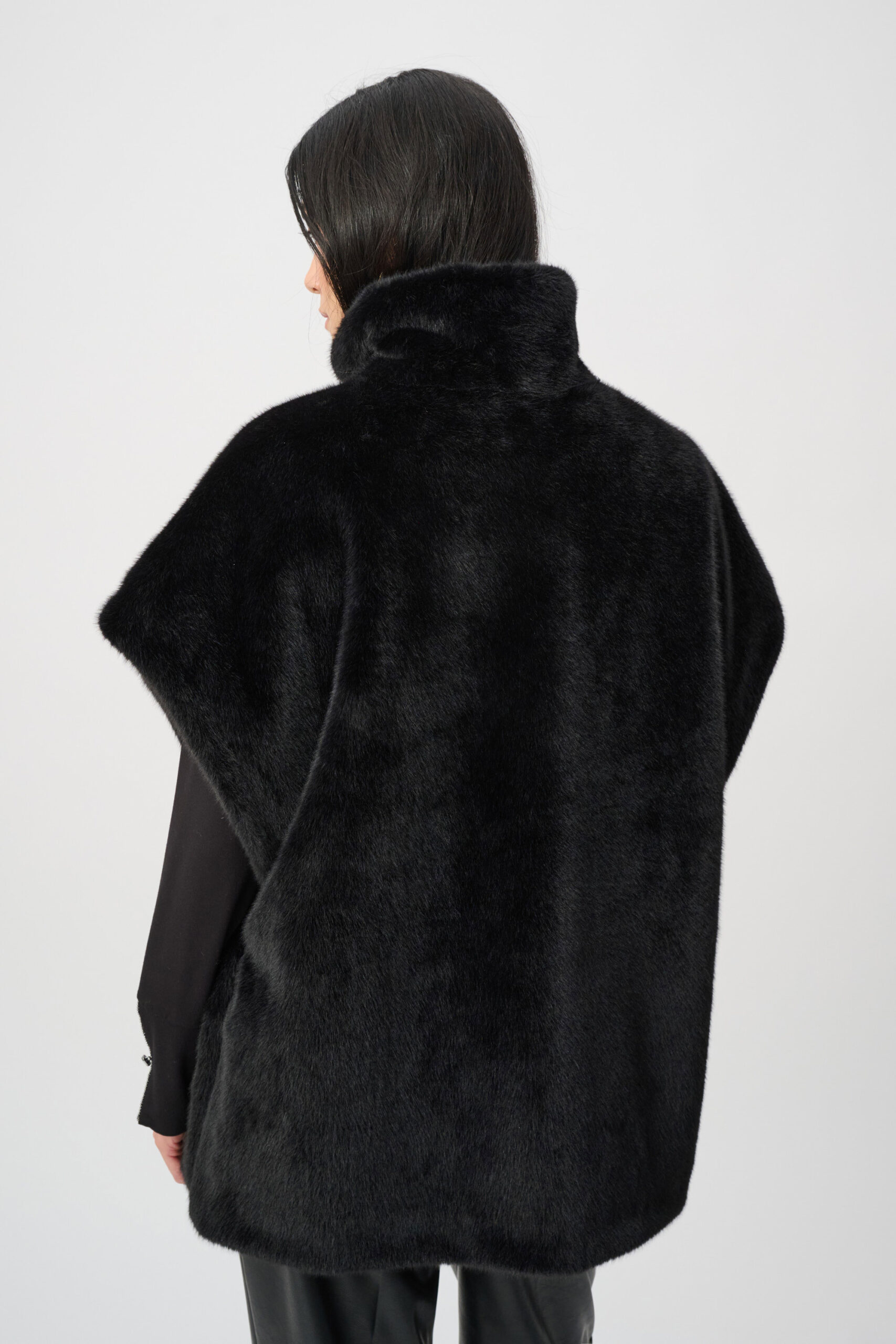 Fuskepels Vest Sort Joseph Ribkoff - Bilde 4